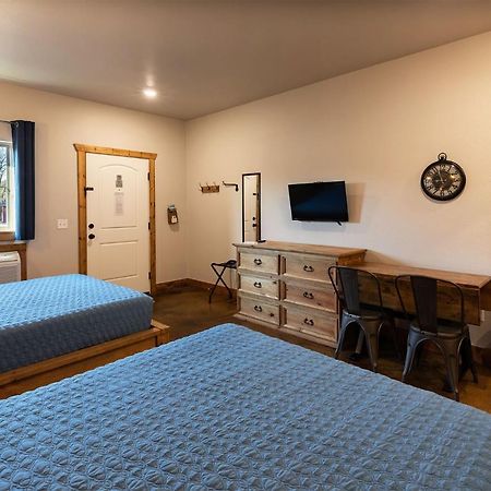 The Woods Lodging Kingston Zewnętrze zdjęcie